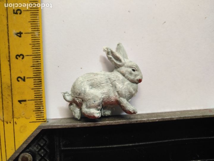 Figures of Bethlehem: ANTIGUA FIGURA DE PORTAL DE BELEN PLASTICO DURO HAGA SU OFERTA - ANIMALES GRANJA CONEJO