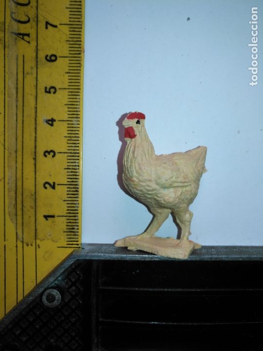 Figuren f&uuml;r Weihnachtskrippen: ANTIGUA FIGURA DE PORTAL DE BELEN PLASTICO DURO HAGA SU OFERTA - ANIMALES GRANJA GALLINA