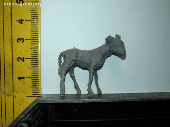 Figuren f&uuml;r Weihnachtskrippen: ANTIGUA FIGURA DE PORTAL DE BELEN PLASTICO DURO HAGA SU OFERTA - ANIMALES GRANJA BURRO