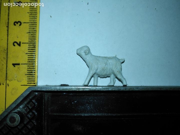 Figures of Bethlehem: OFERTAS POR LOTES GRANDES - ANTIGUA FIGURA DE BELEN PLASTICO DURO A&Ntilde;OS 70 ANIMAL GRANJA