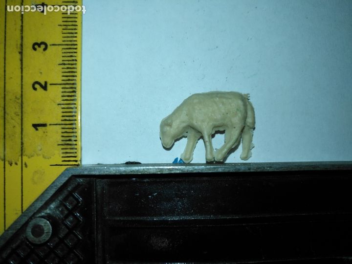 Figures of Bethlehem: OFERTAS POR LOTES GRANDES - ANTIGUA FIGURA DE BELEN PLASTICO DURO A&Ntilde;OS 70 ANIMAL GRANJA