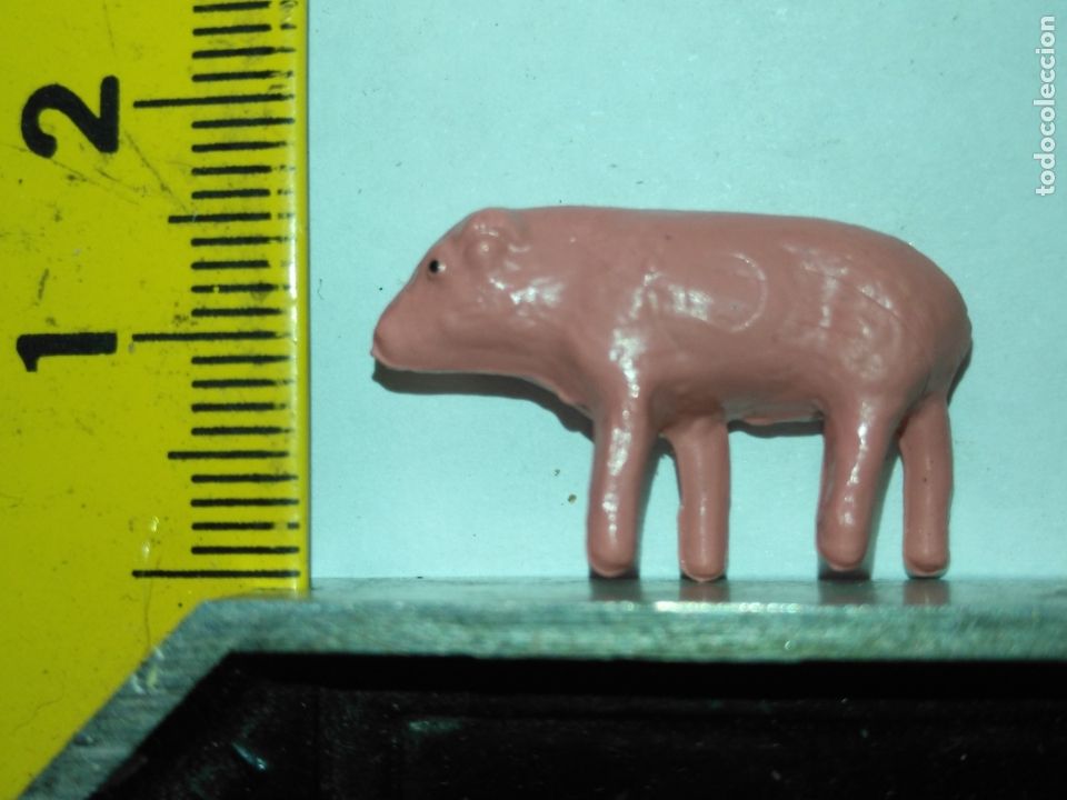 Figuren f&uuml;r Weihnachtskrippen: Figura portal de belen nacimiento plastico duro pvc cabezon animales granja cerdo cochino