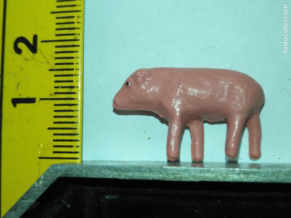 Figuren f&uuml;r Weihnachtskrippen: Figura portal de belen nacimiento plastico duro pvc cabezon animales granja cerdo cochino