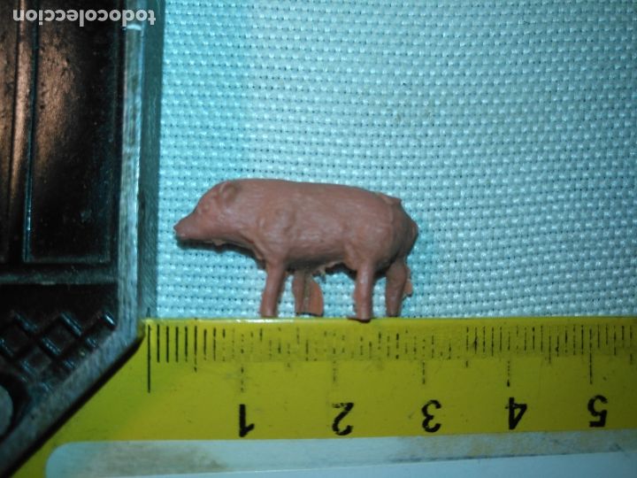 Figuras de Pres&eacute;pios: Antigua figura portal belen o nacimiento plastico duro pech o similar