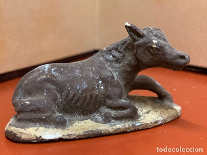 Figurines pour Cr&egrave;ches de No&euml;l: Antigua mula, imagen de pesebre o nacimiento, en terracota, procede de Olot, 3x6cms