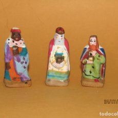 Figuras de Belén: ANTIGUOS REYES MAGOS EN TERRACOTA BARRO COCIDO Y PINTADOS A MANO