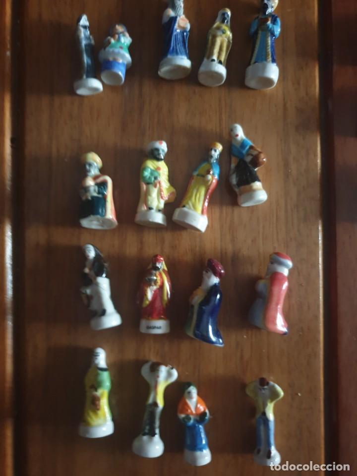 Figures of Bethlehem: 78 figuras del Roscon de Reyes mu&ntilde;ecos. De porcelana o Ceramica y de metal Rosco, Totell Reis