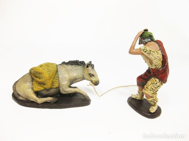 Figuras de Belén: Figura de barro para nacimiento de 12 cm. Lechero con burro y cántaro. M. Nicolás, Murcia. - Foto 5 - 220878927
