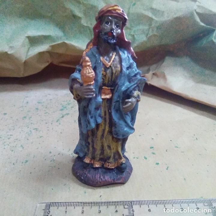 Figuras de Bel&eacute;n: REY MELCHOR EN RESINA - Foto 1