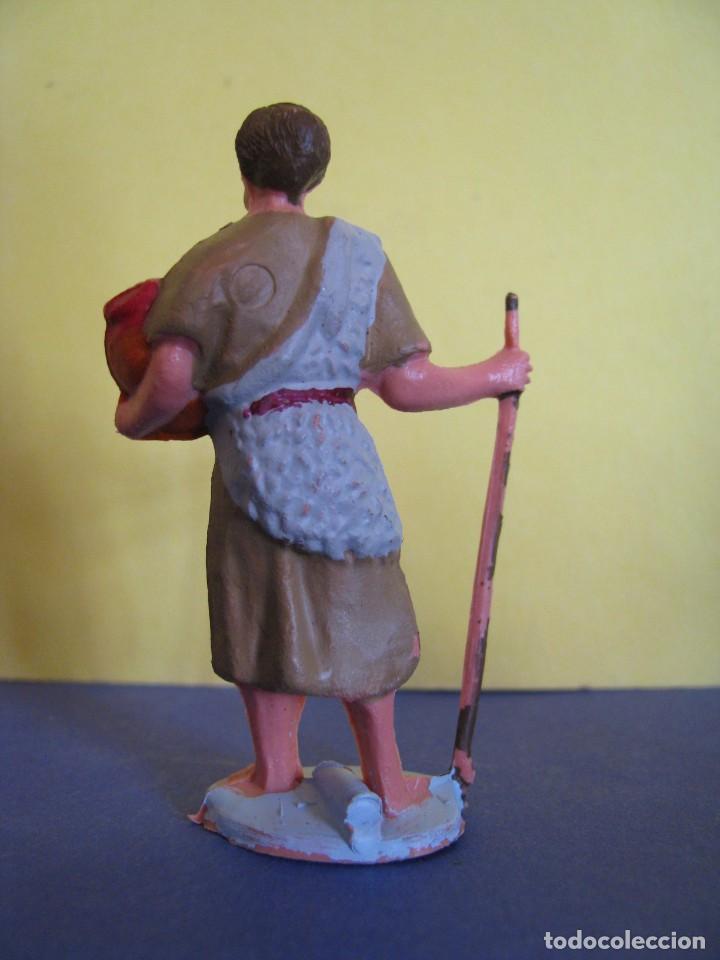 Figuras de Bel&eacute;n: FIGURA DE BELEN. PLASTICO. 7 CM. - Foto 2