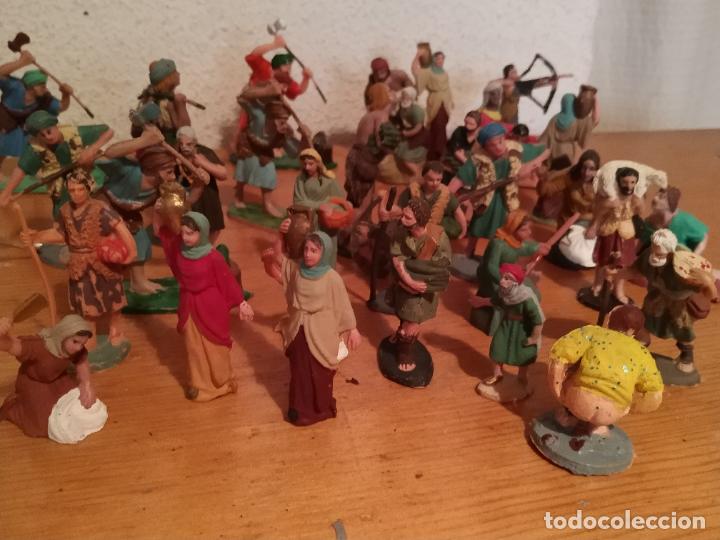 Figuren f&uuml;r Weihnachtskrippen: 36 Figuras Bel&eacute;n pastores lavandera samaritana caganet