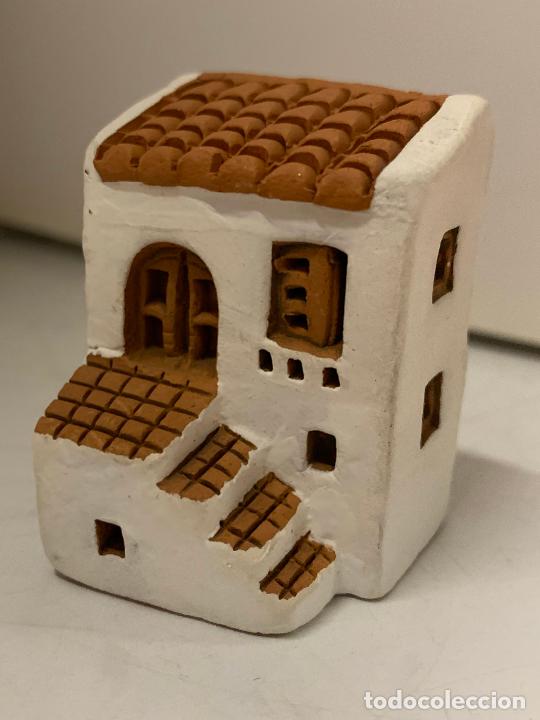 Figuras de Bel&eacute;n: Casa o casita de ceramica o terracota, ideal para pesebre o decoracion. 4,5cms. Impecable