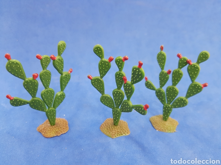 Figurines pour Cr&egrave;ches de No&euml;l: Lote 3 chumberas plastico Bel&eacute;n a&ntilde;os 1970