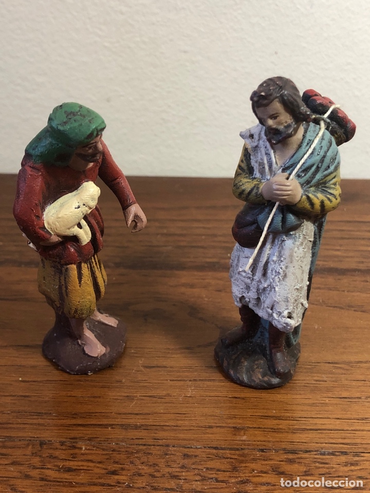 Figuras de Pres&eacute;pios: PAREJA DE PASTORES DE TERRACOTA ( ARTIGAS ??)