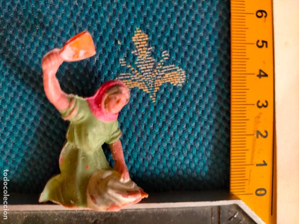 Figuras de Bel&eacute;n: ANTIGUA FIGURA pech oliver o similar PORTAL DE BELEN NACIMIENTO NAVIDAD PLASTICO DURO