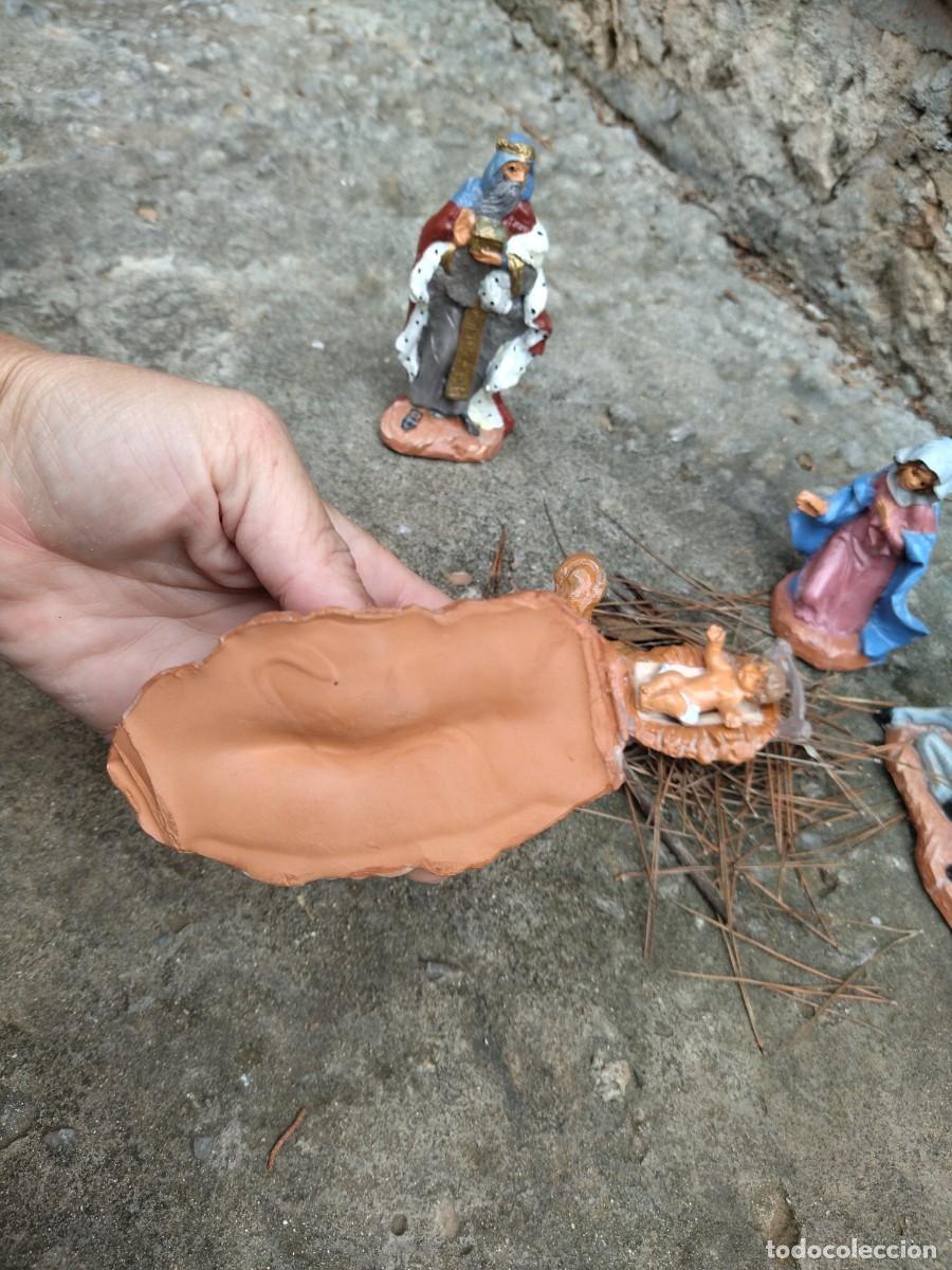 Figuras de Bel&eacute;n: Belen hecho y pintado a mano - Foto 14