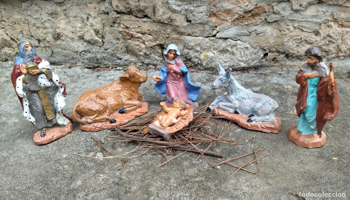 Figuras de Bel&eacute;n: Belen hecho y pintado a mano - Foto 1