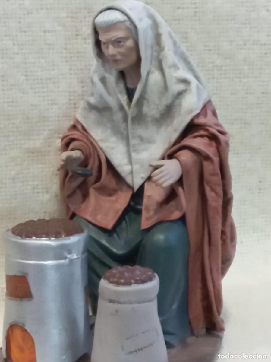 Figuras de Bel&eacute;n: CASTA&Ntilde;ERA (21cm) &uml;SERRANO&uml; barro lienzado - Foto 2