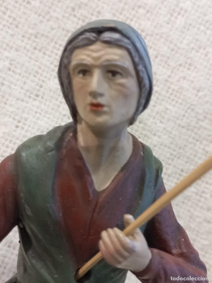 Figuras de Bel&eacute;n: HILANDERA ( 21cm) barro &uml;SERRANO&uml; - Foto 3