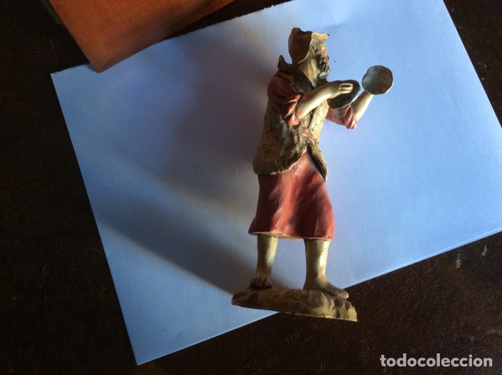Figuras de Bel&eacute;n: Pastor con platillos - Foto 1