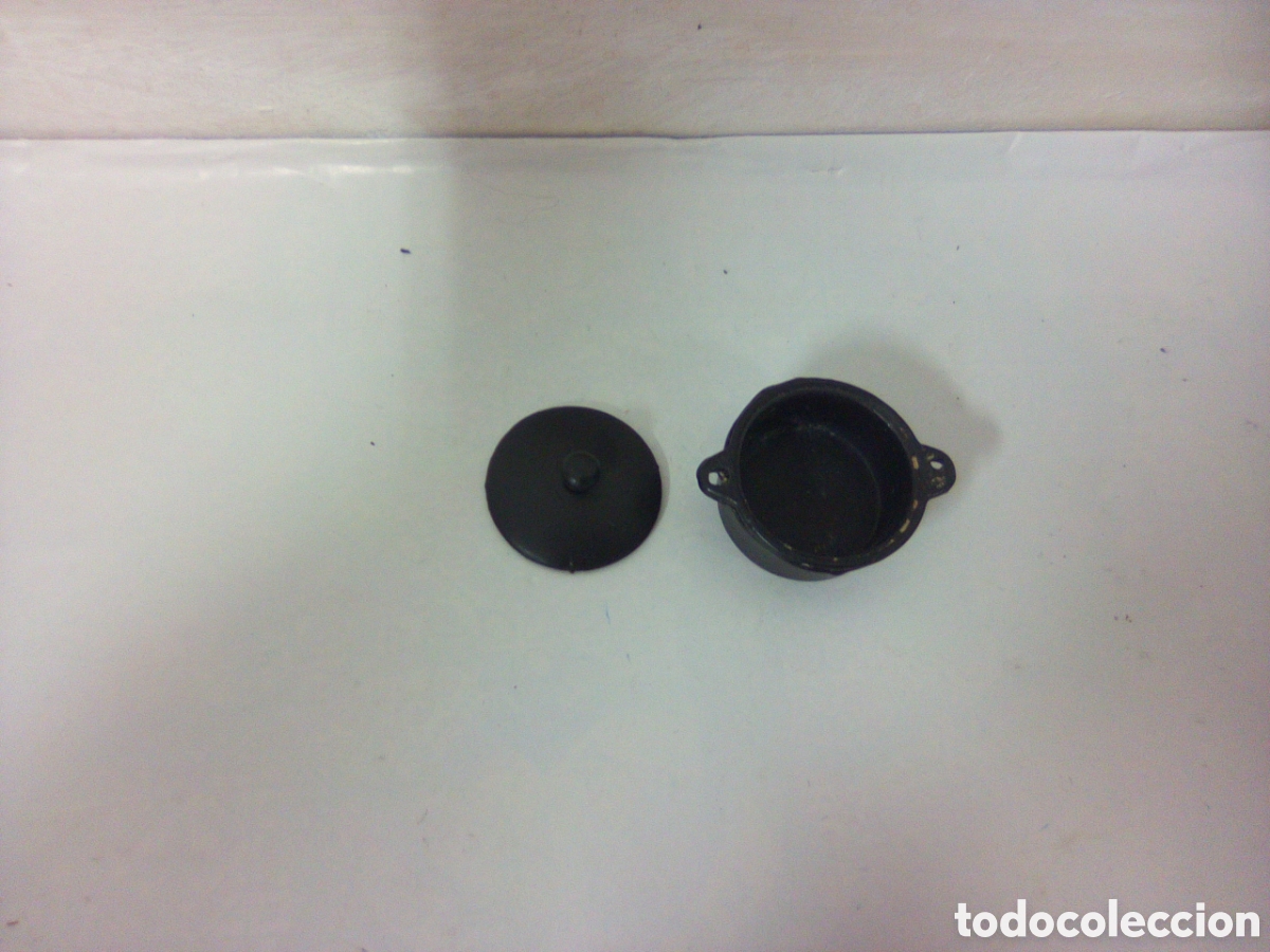 Figuras de Bel&eacute;n: Miniatura Cazuela metal 3 cms - Foto 1