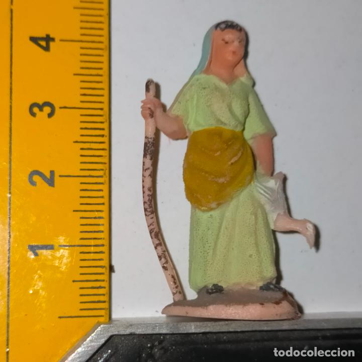 Figuras de Bel&eacute;n: antigua figura para portal de belen plastico duro - ofertas por lotes combinados pech o similar