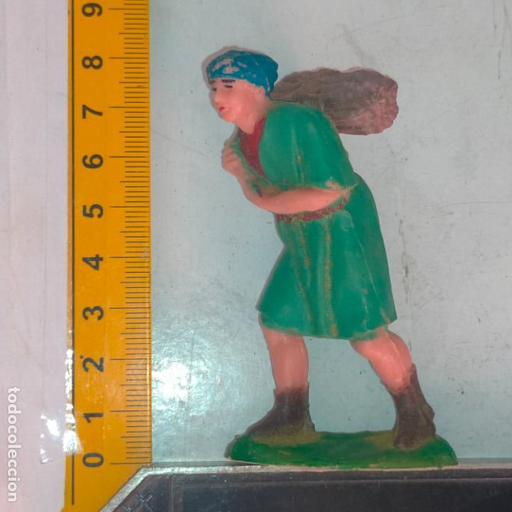 Figuras de Bel&eacute;n: HAGA SU OFERTA ANTIGUA FIGURA PORTAL BELEN NACIMIENTO PLASTICO DURO pech o similar personaje