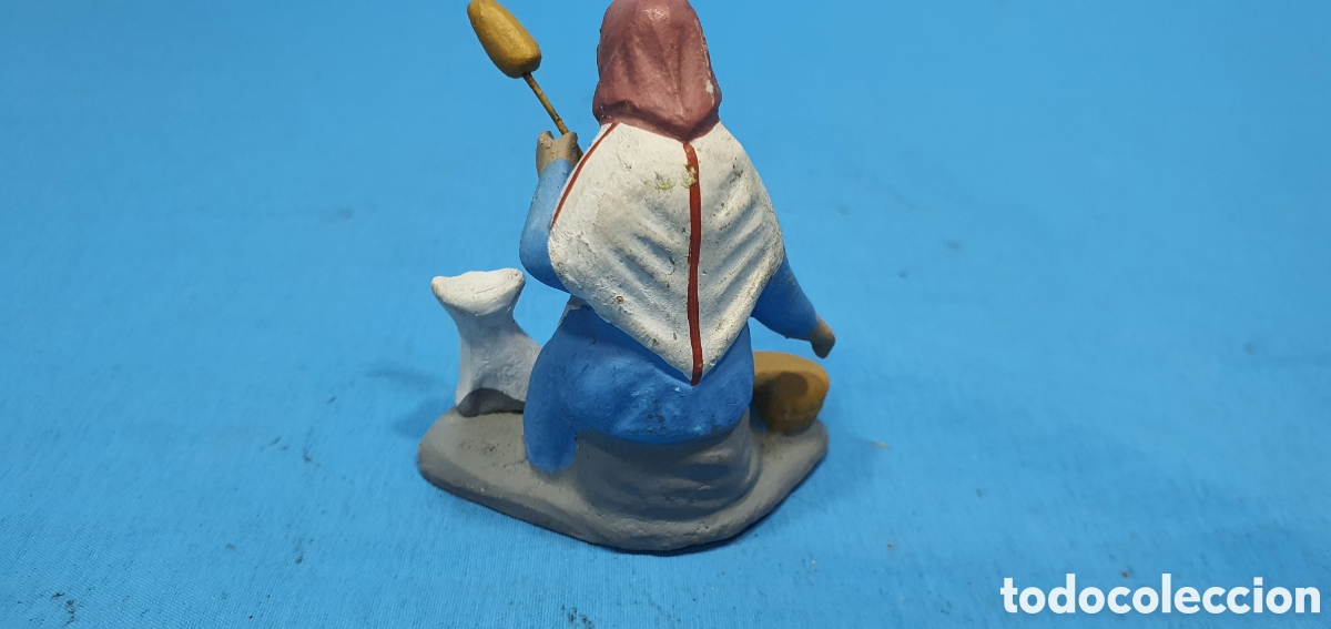 Figuras de Bel&eacute;n: MUJER HILANDERA CON PERRO. TERRACOTA - Foto 2