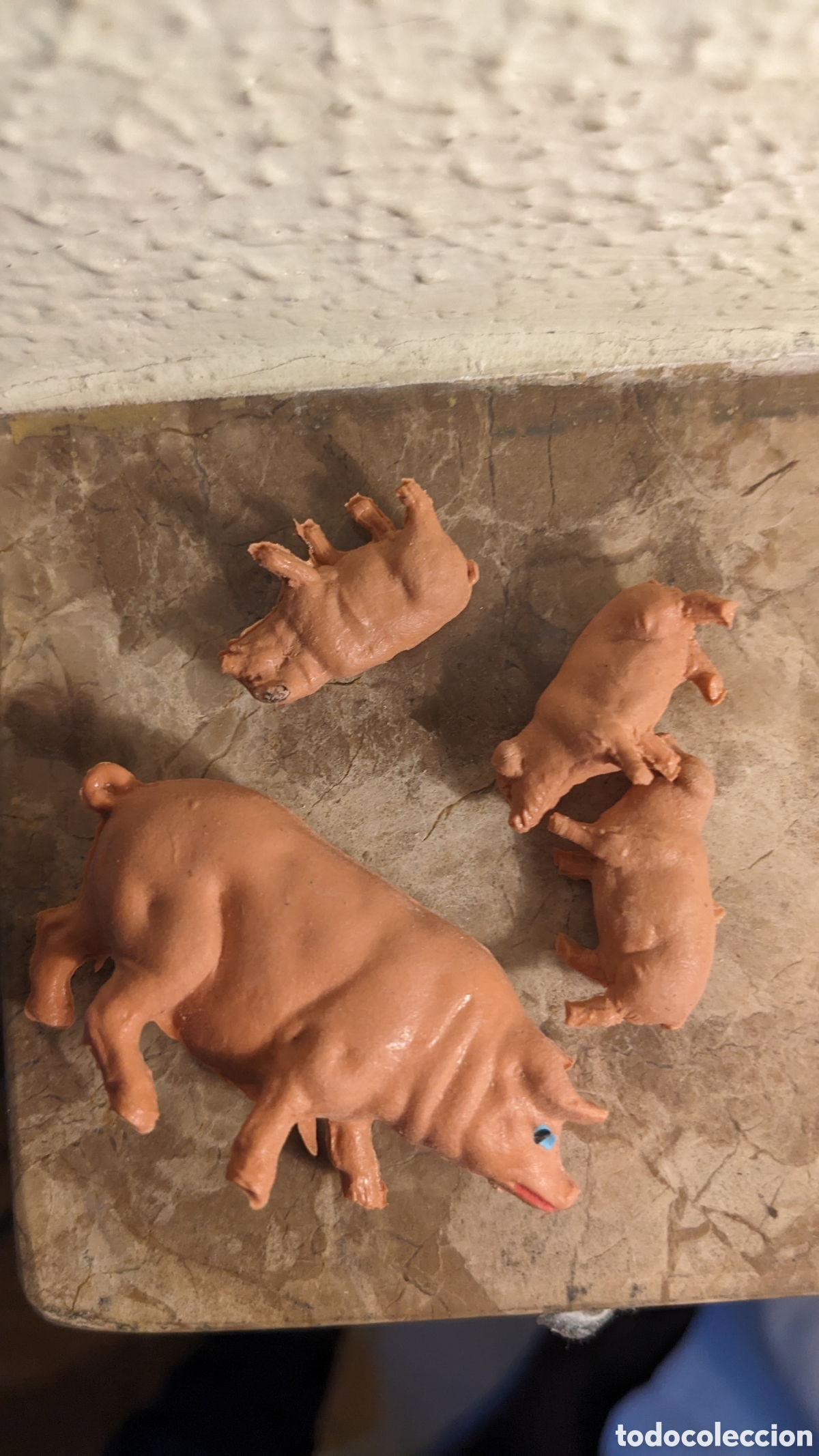 Figuras de Pres&eacute;pios: ANTIGUAS FIGURA BEL&Eacute;N NACIMIENTO familia cerdos para figuras+/-7 cm PECH OLIVER PUIG MIRETE A&Ntilde;Os 70