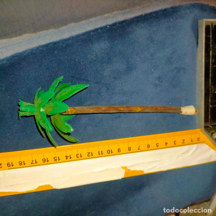 Figuras de Bel&eacute;n: Haga su oferta Antigua figura para portal de Bel&eacute;n nacimiento pl&aacute;stico duro pech o similar