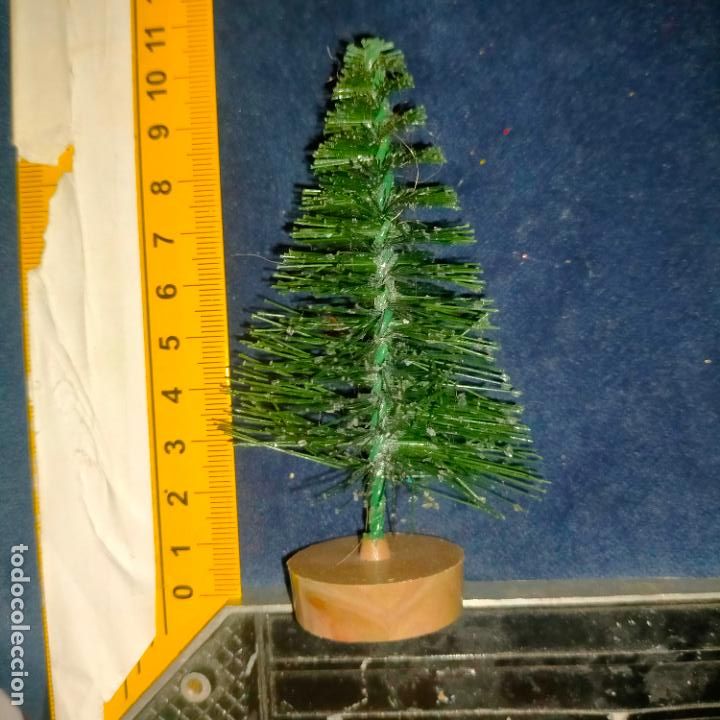 Figuras de Bel&eacute;n: Haga su oferta Antigua figura para portal de Bel&eacute;n nacimiento pl&aacute;stico duro pech o similar