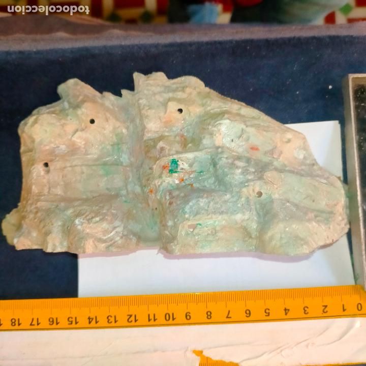 Figuras de Bel&eacute;n: Antigua figura para portal de Bel&eacute;n nacimiento pl&aacute;stico duro pech o similar GRAN MONTE O MANTA&Ntilde;A