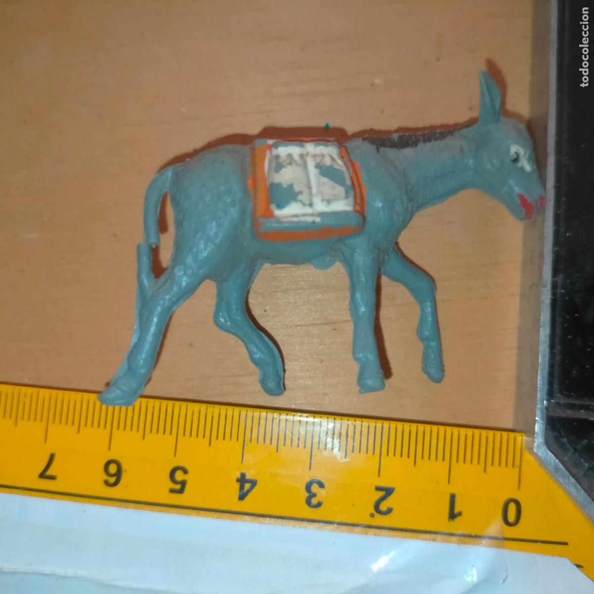 Statuine di Presepe: antigua figura de portal de belen plastico duro nacimiento . BURRO CON SERONES