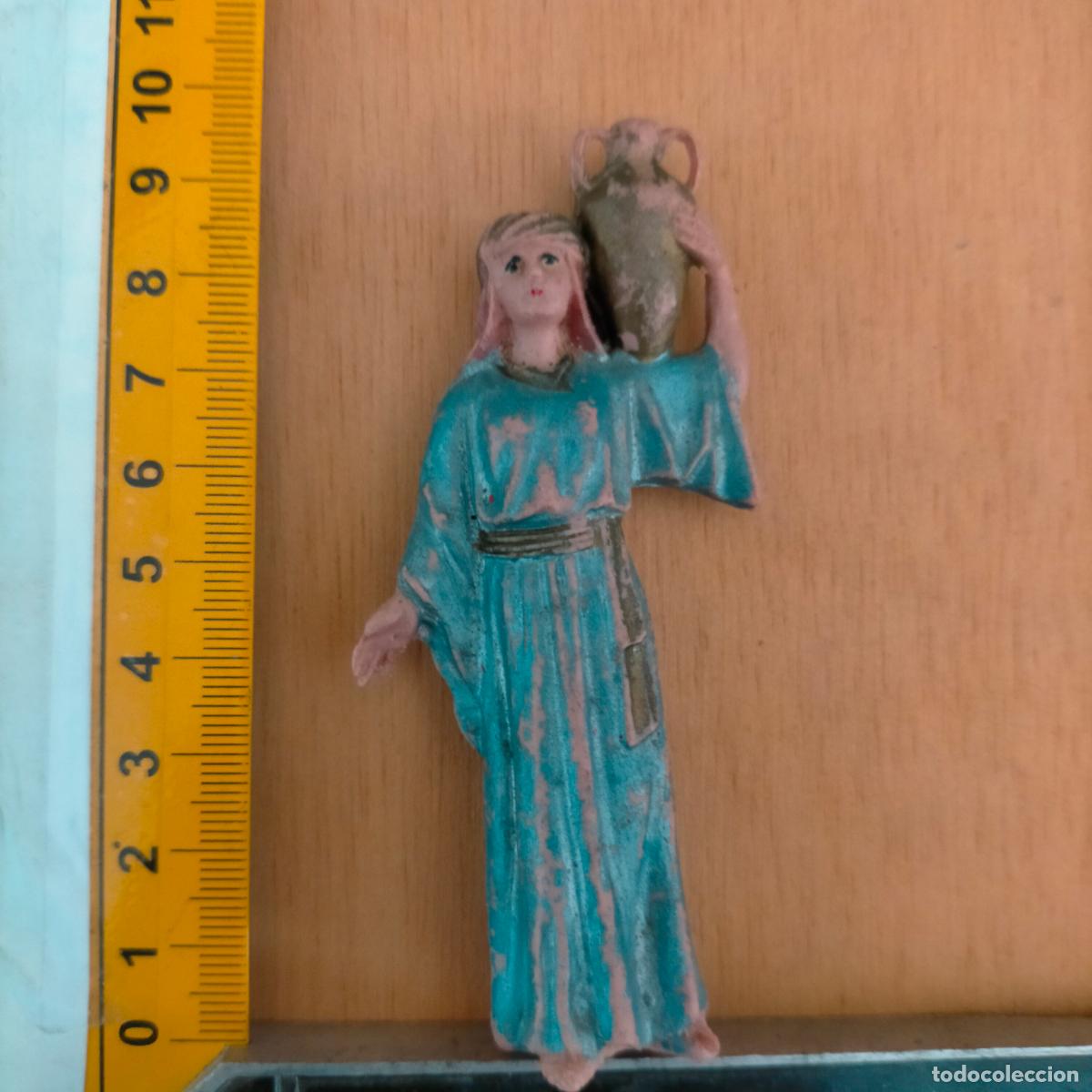 Figuras de Bel&eacute;n: antigua figura de portal de belen plastico duro nacimiento . PERSONAJE