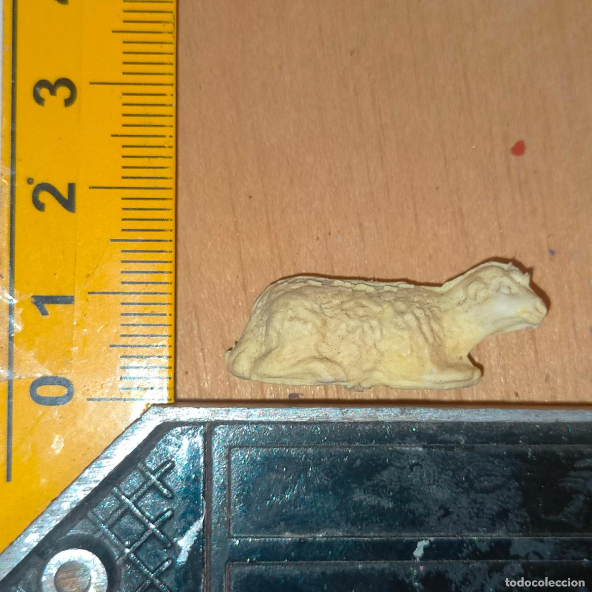 Figuras de Bel&eacute;n: antigua figura de portal de belen plastico duro nacimiento . OFERTA POR LOTES COMBINADOS -