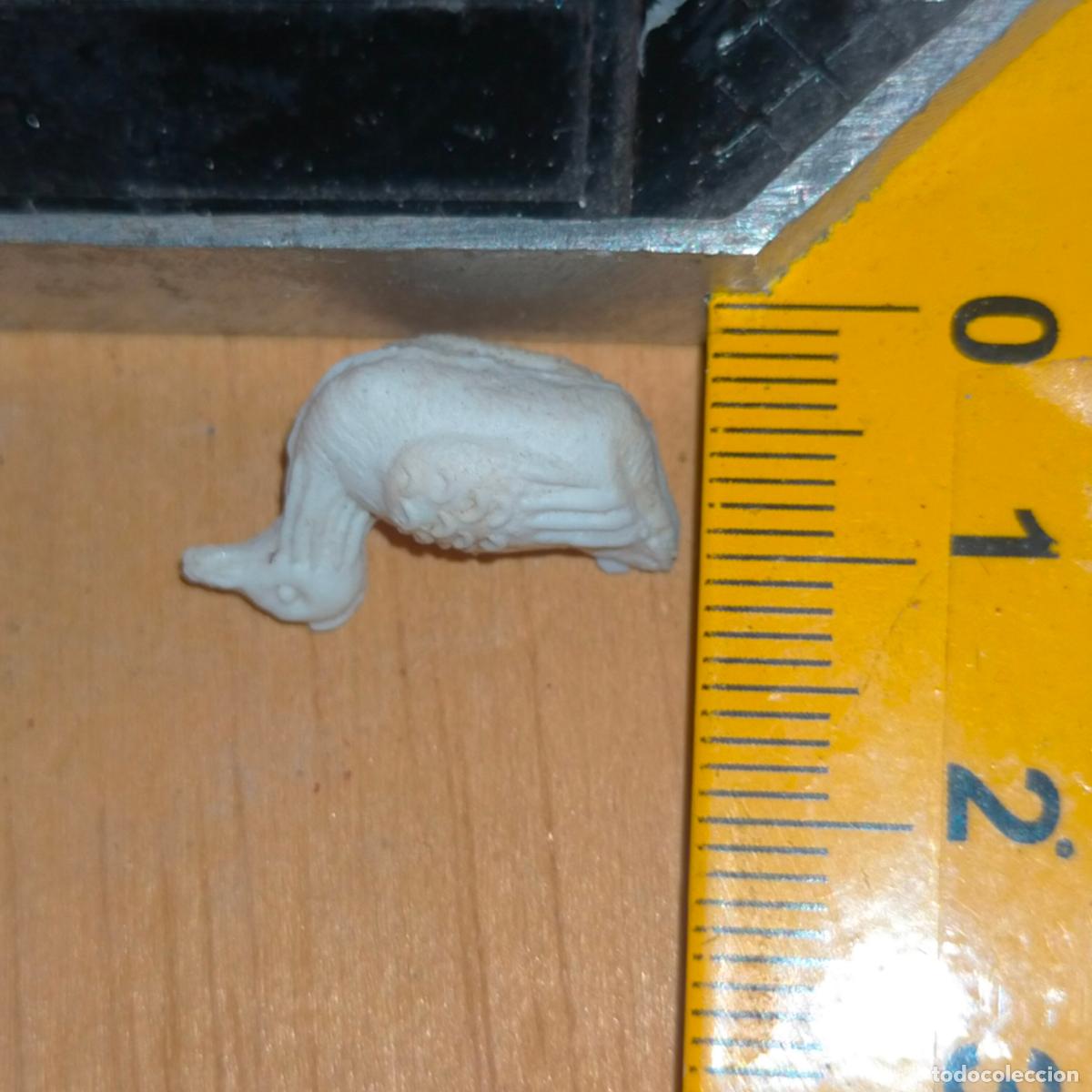 Figurines pour Cr&egrave;ches de No&euml;l: antigua figura de portal de belen plastico duro nacimiento . OFERTA POR LOTES COMBINADOS -