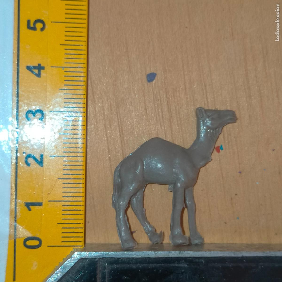 Figuras de Bel&eacute;n: antigua figura de portal de belen plastico duro nacimiento . OFERTA POR LOTES COMBINADOS -