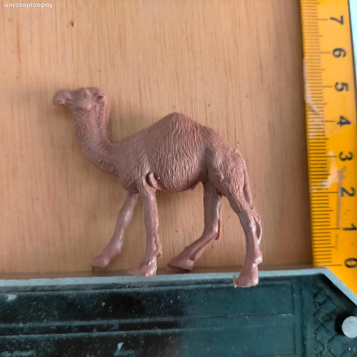 Figuren f&uuml;r Weihnachtskrippen: antigua figura de ANIMALES . portal de belen plastico duro nacimiento HAGA SU OFERTA