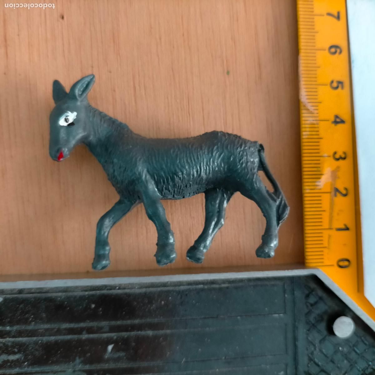 Figuren f&uuml;r Weihnachtskrippen: antigua figura de ANIMALES . portal de belen plastico duro nacimiento HAGA SU OFERTA