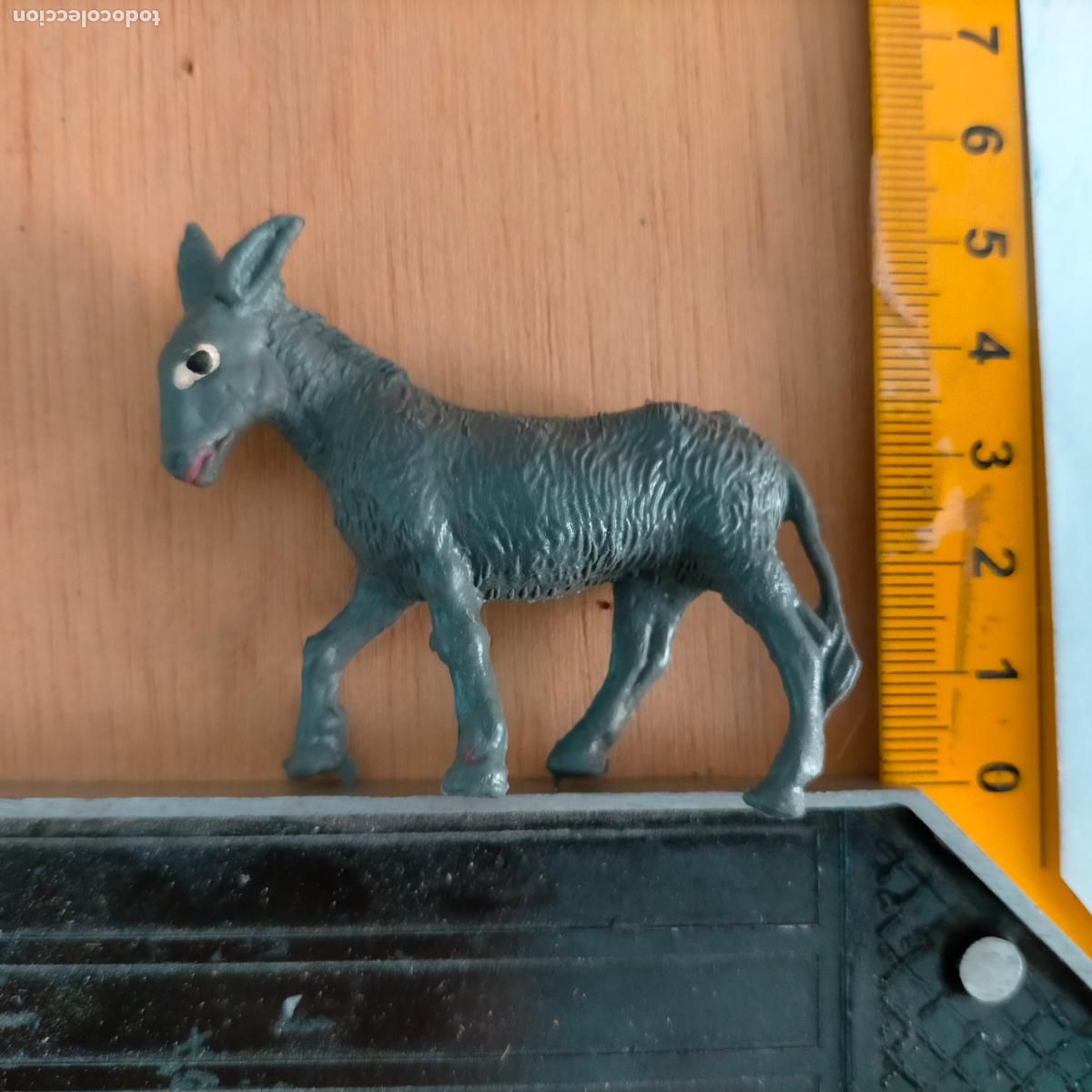 Figuren f&uuml;r Weihnachtskrippen: antigua figura de ANIMALES . portal de belen plastico duro nacimiento HAGA SU OFERTA