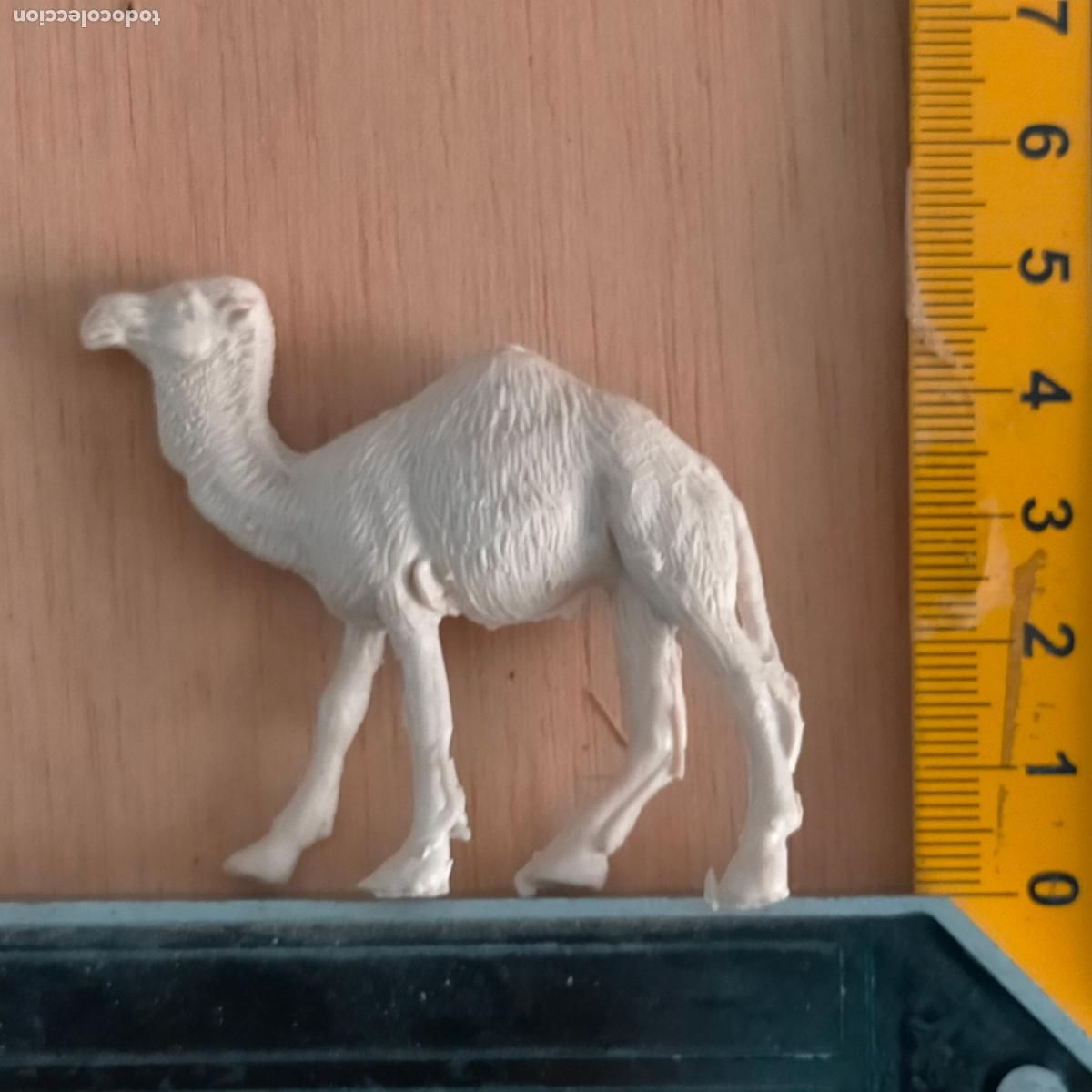 Figuren f&uuml;r Weihnachtskrippen: antigua figura de ANIMALES . portal de belen plastico duro nacimiento HAGA SU OFERTA