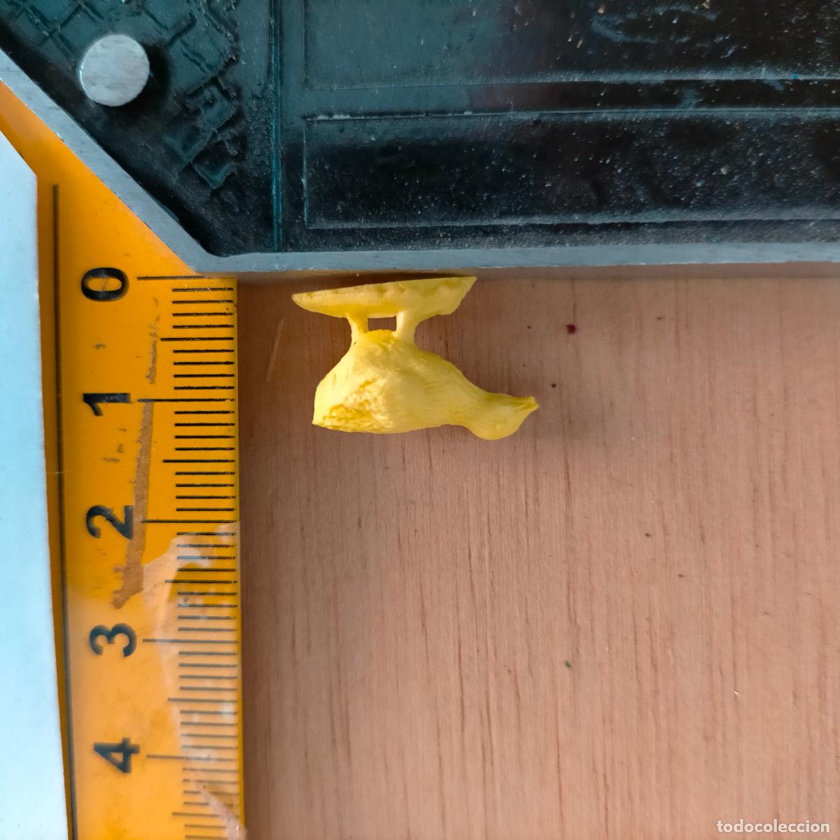 Figuras de Pres&eacute;pios: antigua figura de ANIMALES . portal de belen plastico duro nacimiento HAGA SU OFERTA