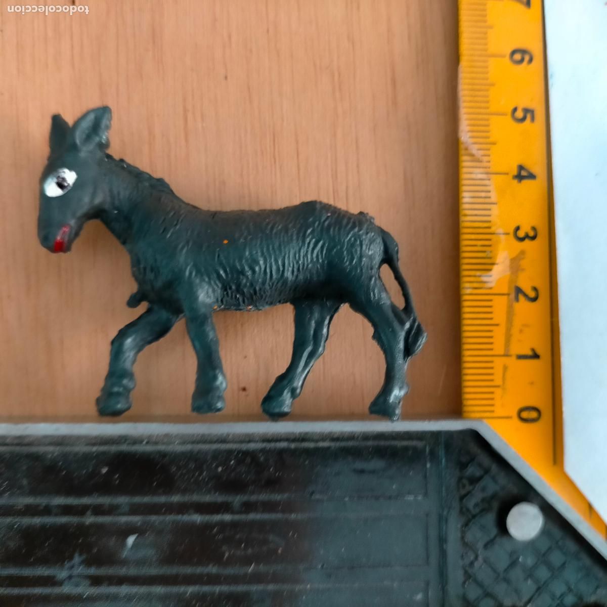 Figuras de Pres&eacute;pios: antigua figura de ANIMALES . portal de belen plastico duro nacimiento HAGA SU OFERTA