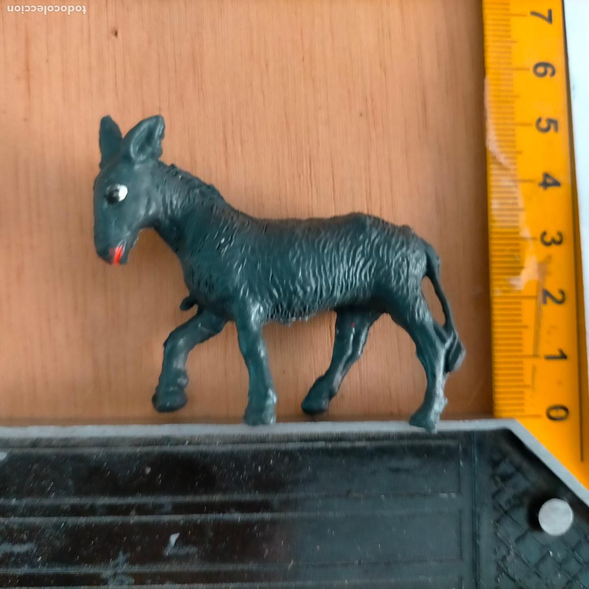 Figuras de Pres&eacute;pios: antigua figura de ANIMALES . portal de belen plastico duro nacimiento HAGA SU OFERTA