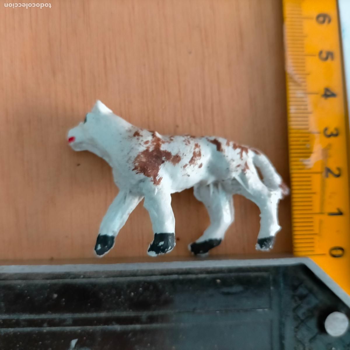 Figuras de Pres&eacute;pios: antigua figura de ANIMALES . portal de belen plastico duro nacimiento HAGA SU OFERTA