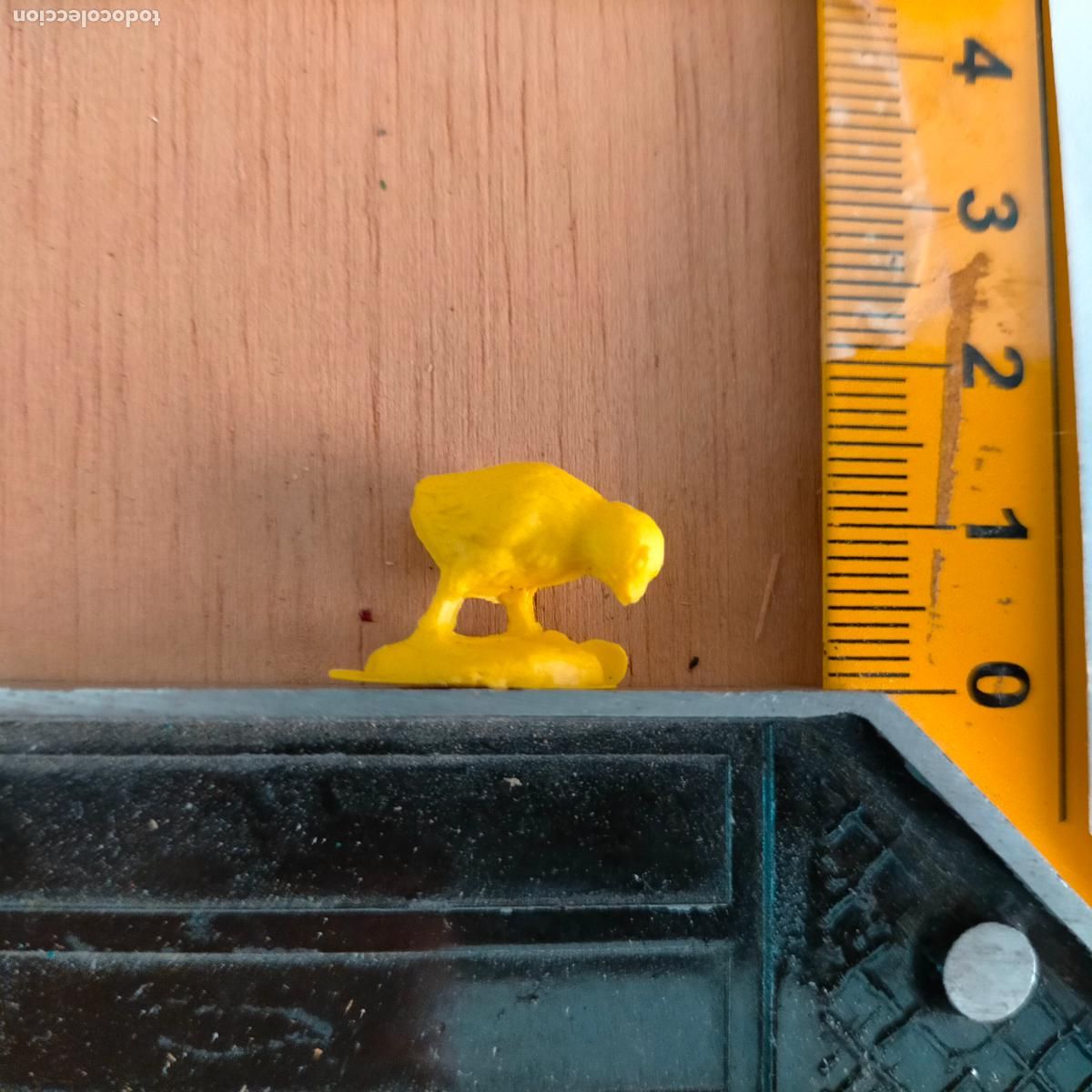 Figuras de Pres&eacute;pios: antigua figura de ANIMALES . portal de belen plastico duro nacimiento HAGA SU OFERTA