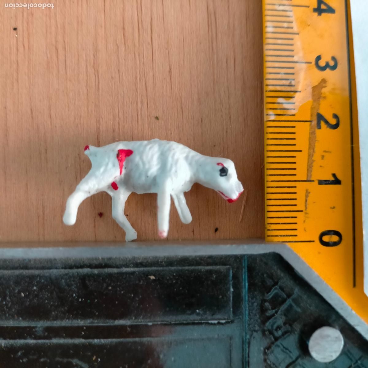 Figuren f&uuml;r Weihnachtskrippen: antigua figura de ANIMALES . portal de belen plastico duro nacimiento HAGA SU OFERTA