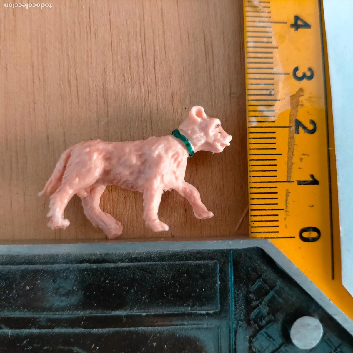 Figuren f&uuml;r Weihnachtskrippen: antigua figura de ANIMALES . portal de belen plastico duro nacimiento HAGA SU OFERTA