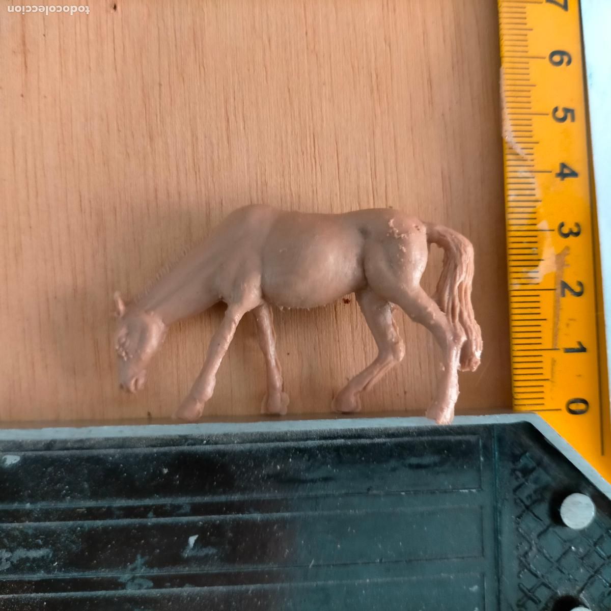 Figurines pour Cr&egrave;ches de No&euml;l: antigua figura de ANIMALES . portal de belen plastico duro nacimiento HAGA SU OFERTA