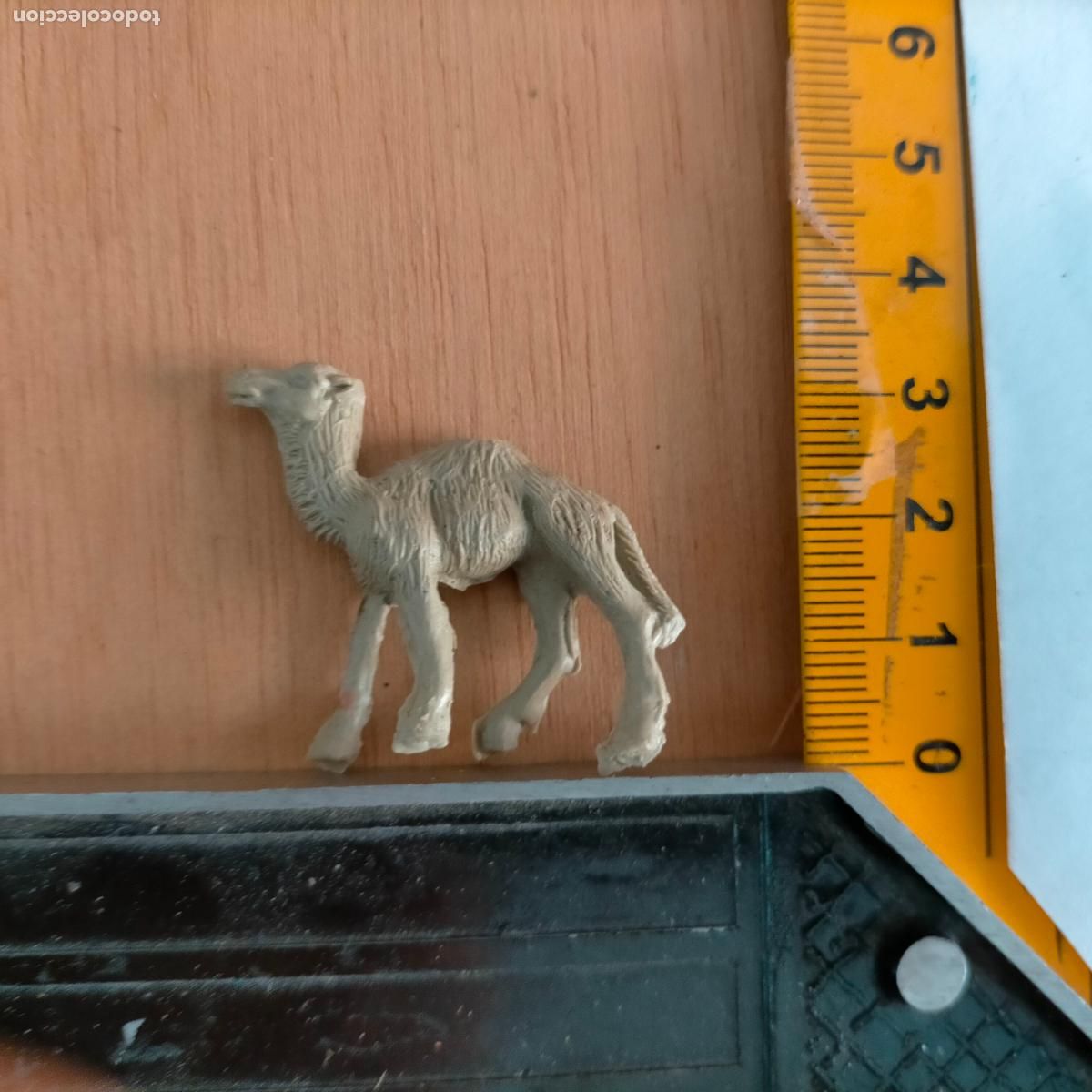 Figuras de Pres&eacute;pios: antigua figura de ANIMALES . portal de belen plastico duro nacimiento HAGA SU OFERTA